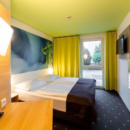 B&B Hotel クレーフェルト エクステリア 写真
