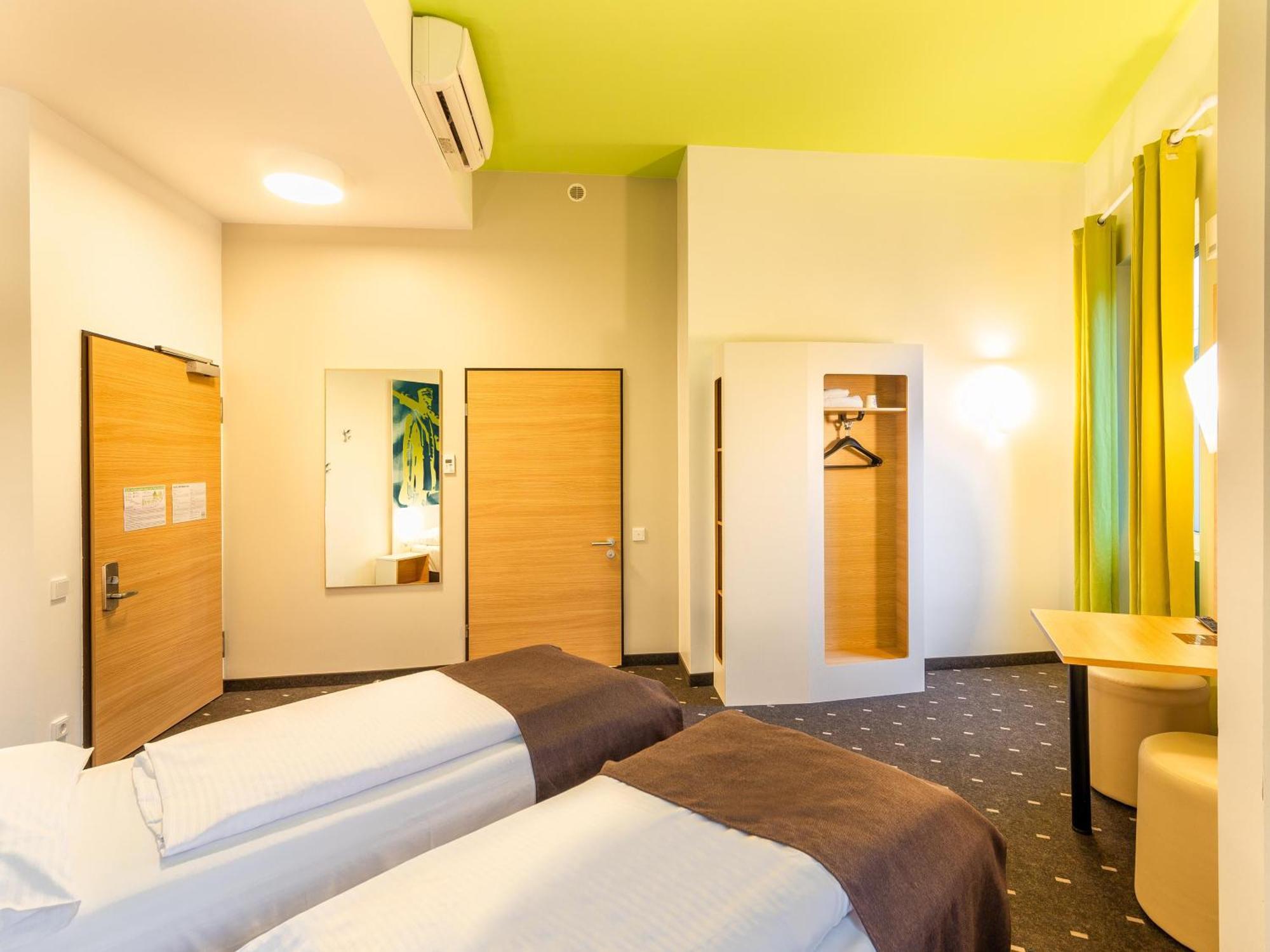 B&B Hotel クレーフェルト エクステリア 写真